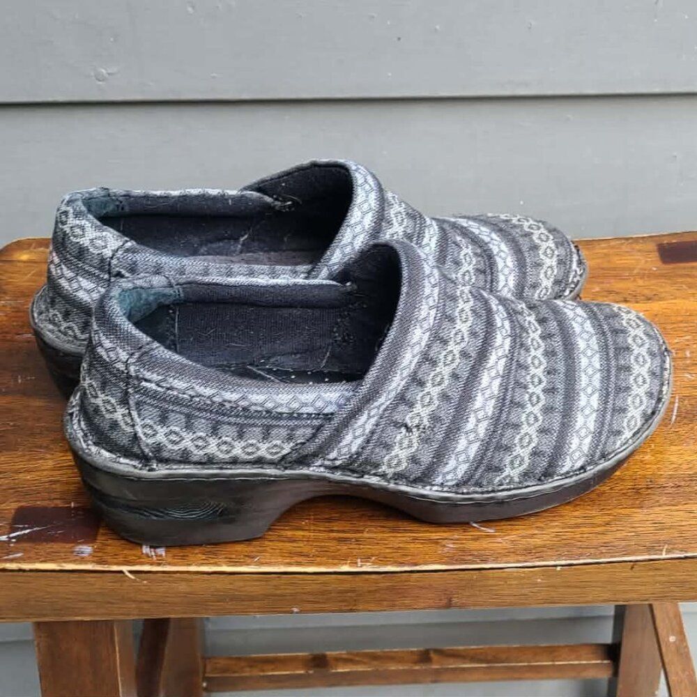 BOC Born Toby Gray Black Patterned Clog size 8.5
